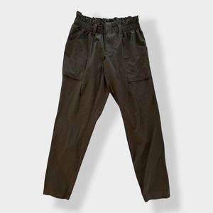 Athleta cropped elastic waist pants Size‎ 4